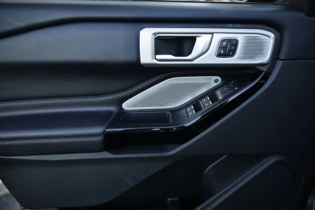 Used 2022 Carbonized Gray Metallic Ford Platinum image 14