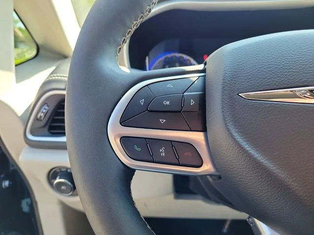 Used 2022 Blue Chrysler Touring L image 25