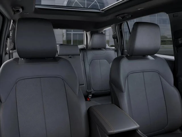New 2026 Diamond Black Crystal Pearl-Coat Exterior Paint Jeep Limited image 52
