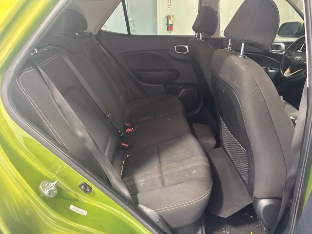 Used 2023 Green Hyundai SEL image 21
