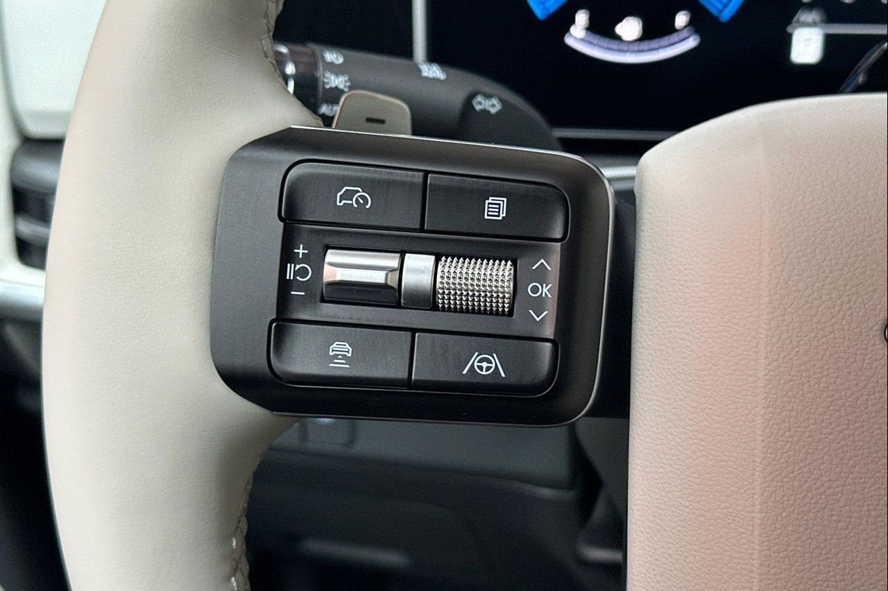 New 2027 White Hyundai SEL AWD image 29