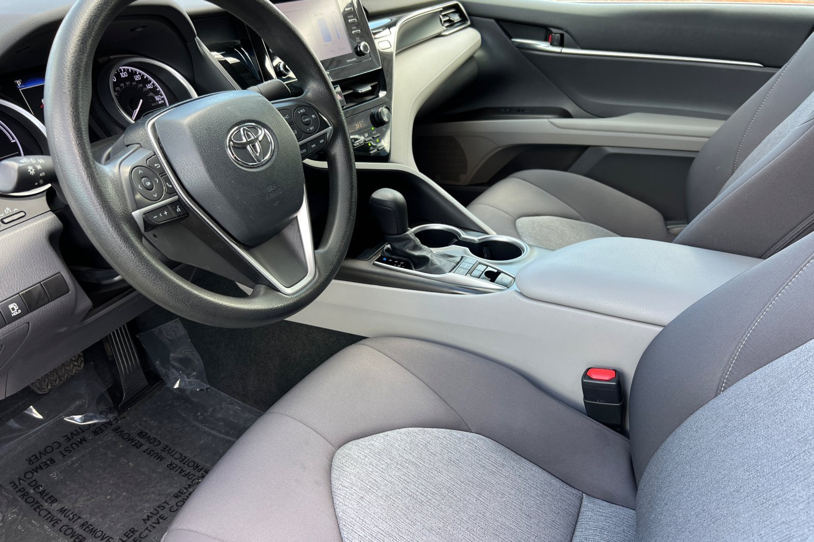 Used 2022 Predawn Gray Mica Toyota LE image 13