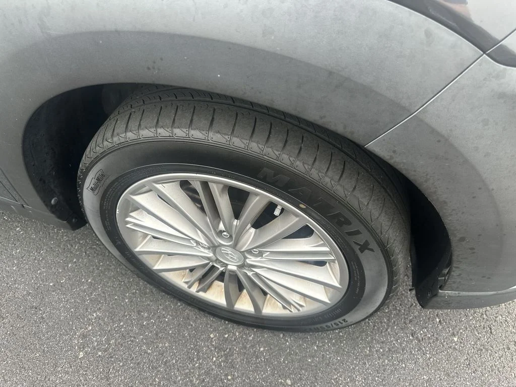 Used 2020 Gray Hyundai SEL image 16