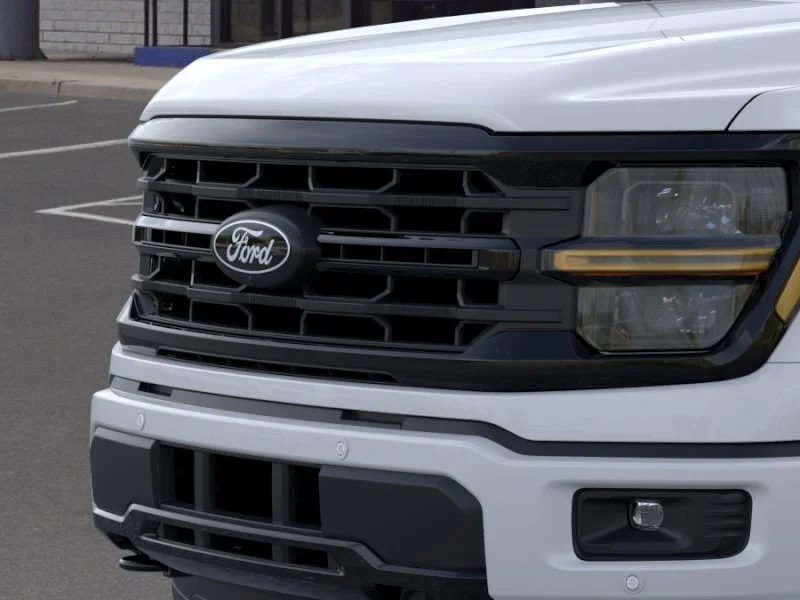 New 2026 Oxford White Ford XLT image 39