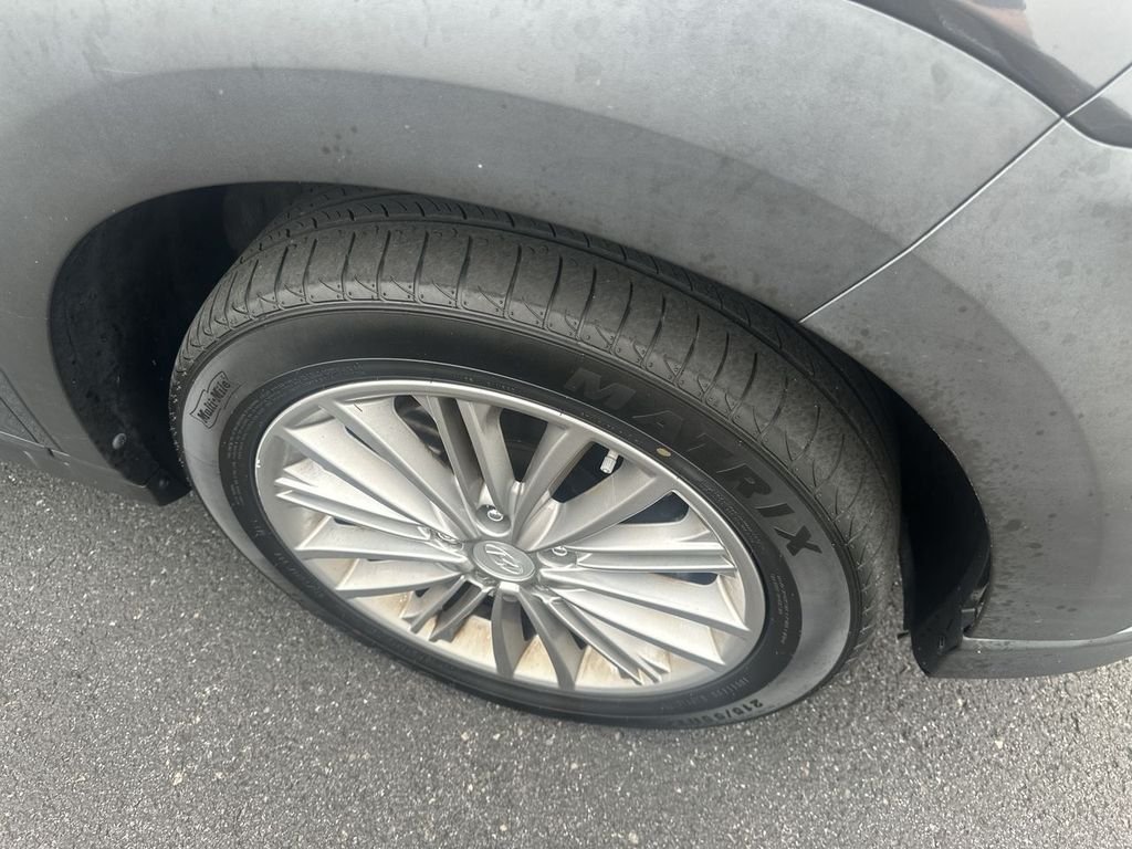Used 2020 Gray Hyundai SEL image 16