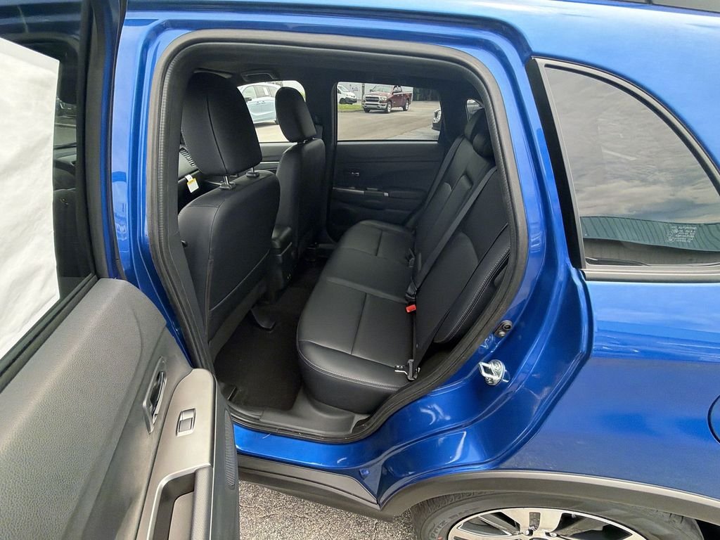 New 2026 Blue Mitsubishi 2.4 SEL image 21