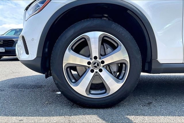 Certified Used 2022 White Mercedes-Benz GLC 300 image 5