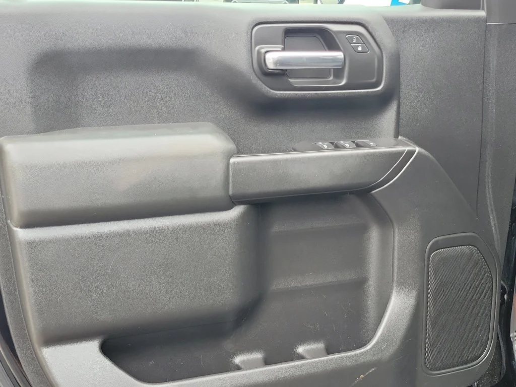 Used 2019 Onyx Black GMC  image 17