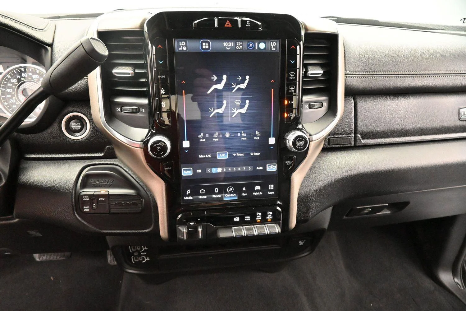 Used 2024 Granite Crystal Metallic Clearcoat Ram Laramie image 19