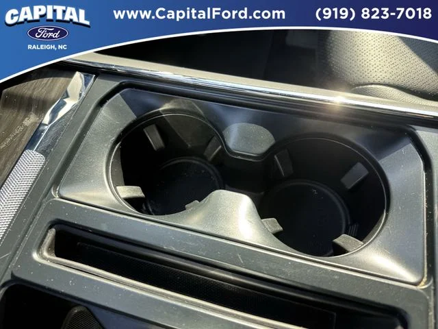 Used 2024 White Ford Lariat image 32