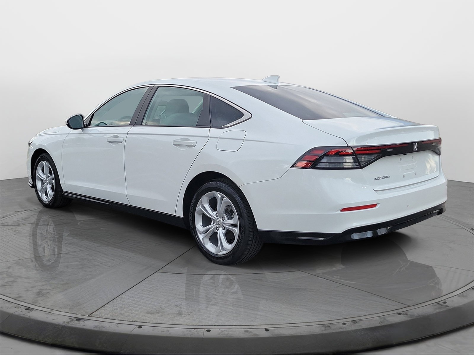2024 Honda Accord LX - Photo 34