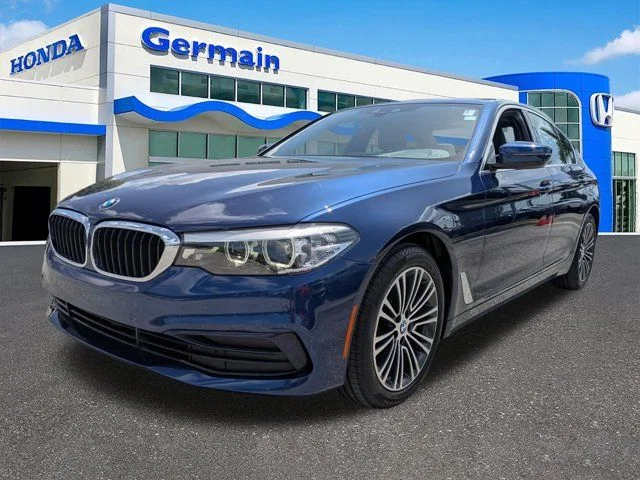 Used 2020 Blue Metallic BMW 530i xDrive image 1