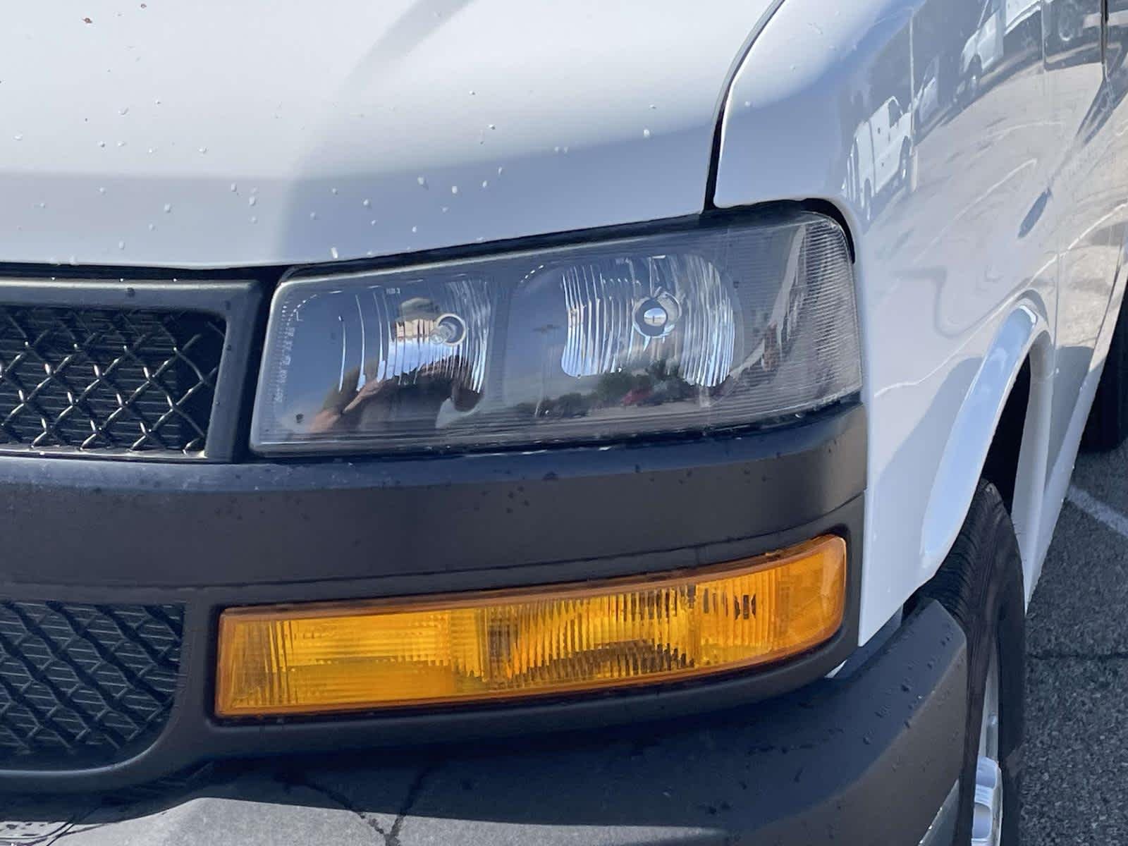 New 2026 Summit White Chevrolet WT image 9