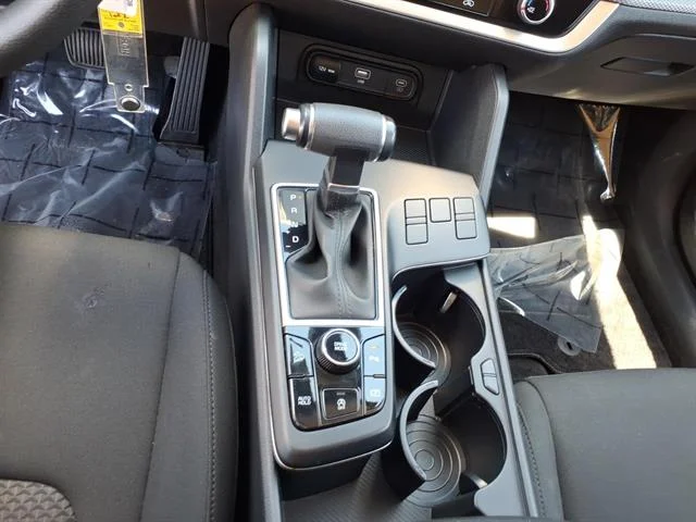 Used 2024 Fusion Black Kia LX image 16