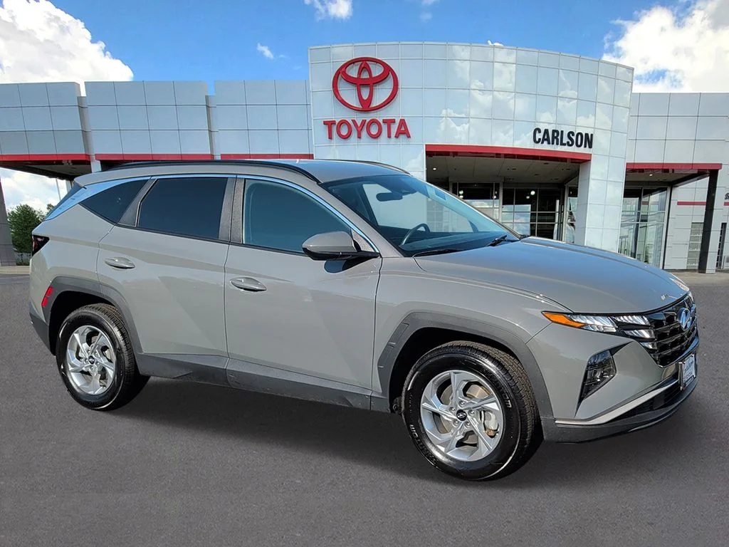 Used 2024 Hyundai Tucson SEL with VIN 5NMJBCDE5RH422834 for sale in Minneapolis, Minnesota