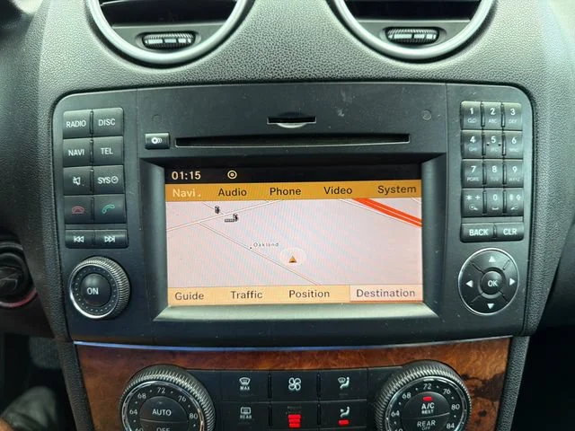 Used 2011  Mercedes-Benz ML 350 image 24