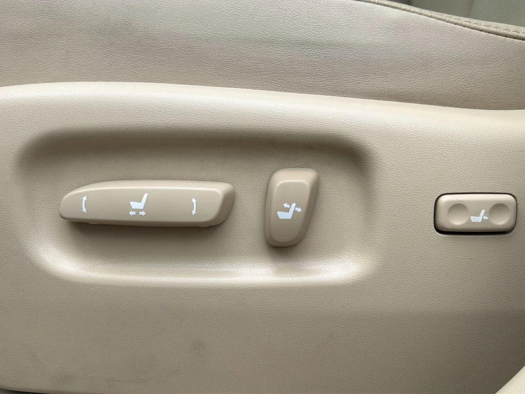 Used 2010 Gold Lexus 350 image 18