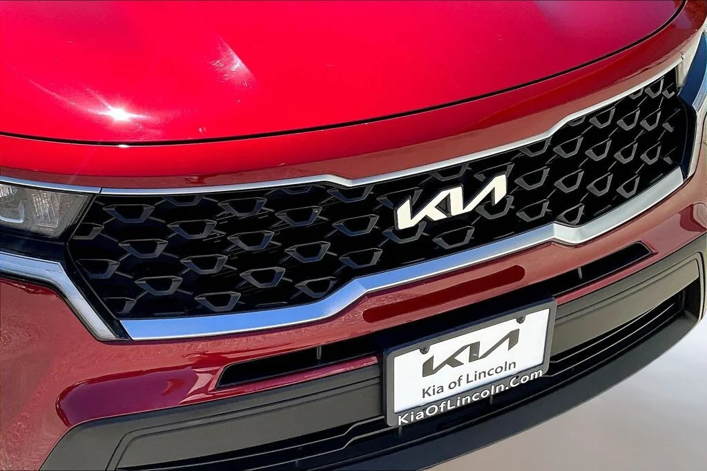 Certified Used 2022 Passion Red Tintcoat Kia LX image 30