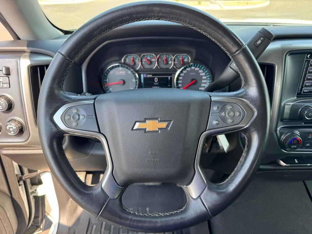 Used 2018 White Chevrolet LT image 19
