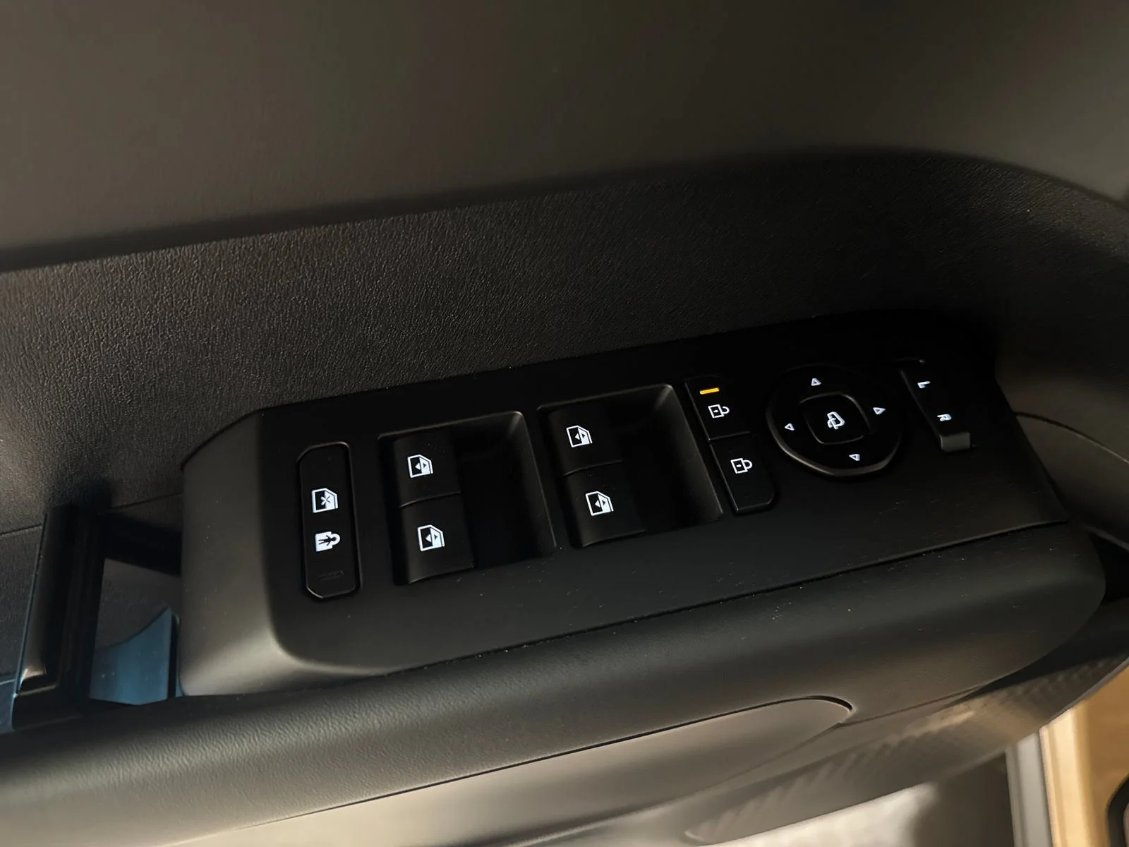 New 2027 Black Jade Green Kia X-Line SX image 19
