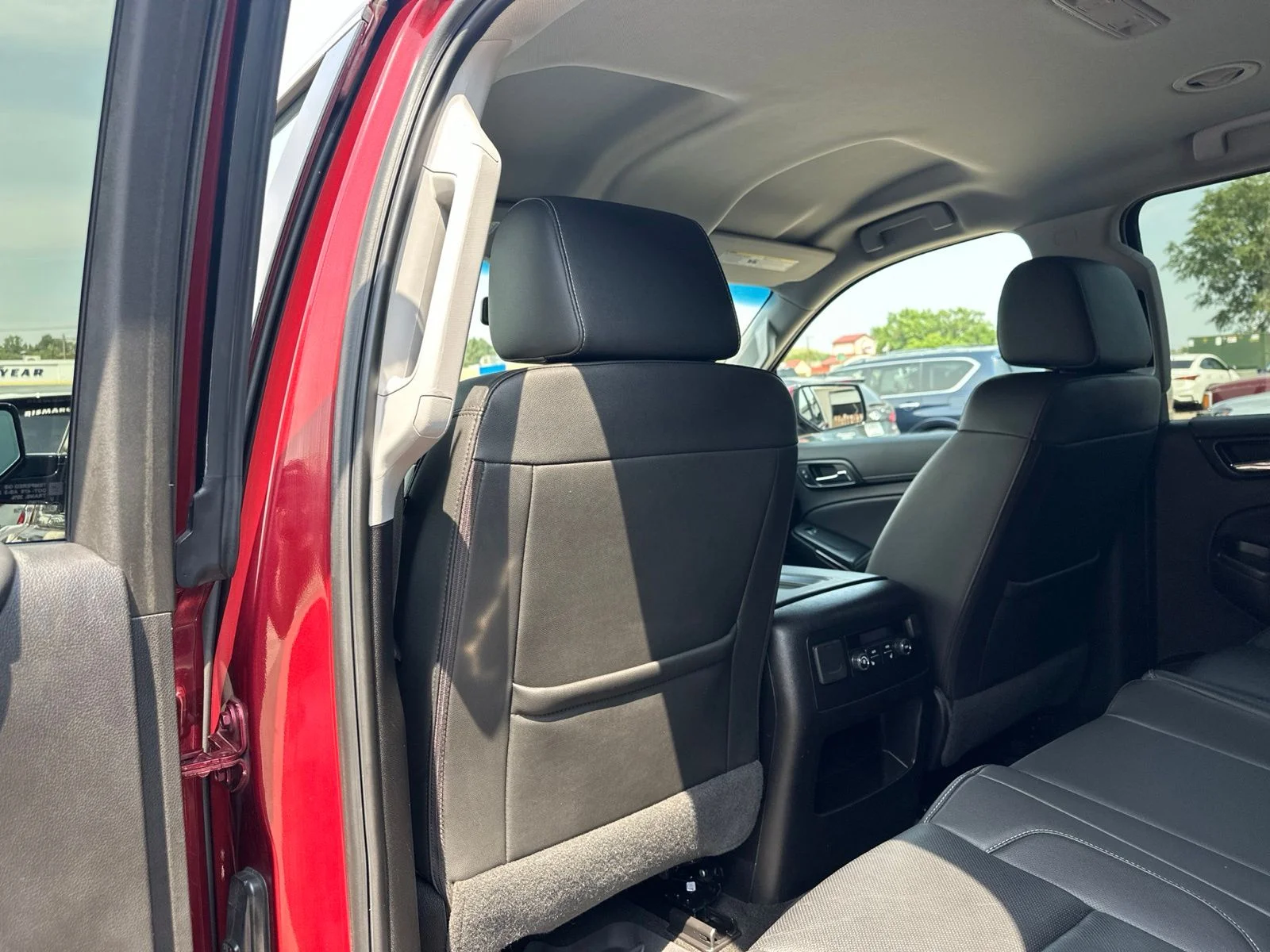 Used 2018 Red GMC SLT image 20