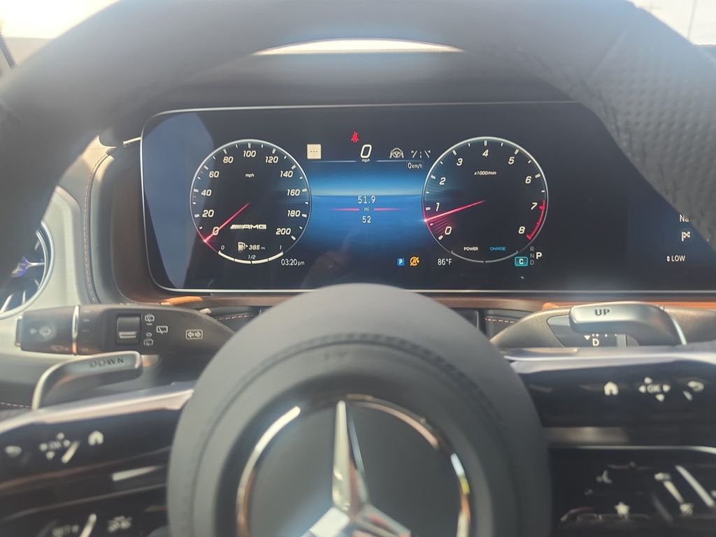 New 2026 MANUFAKTUR Exclusive Cardinal Red Magno Mercedes-Benz AMG® G 63 SUV image 15