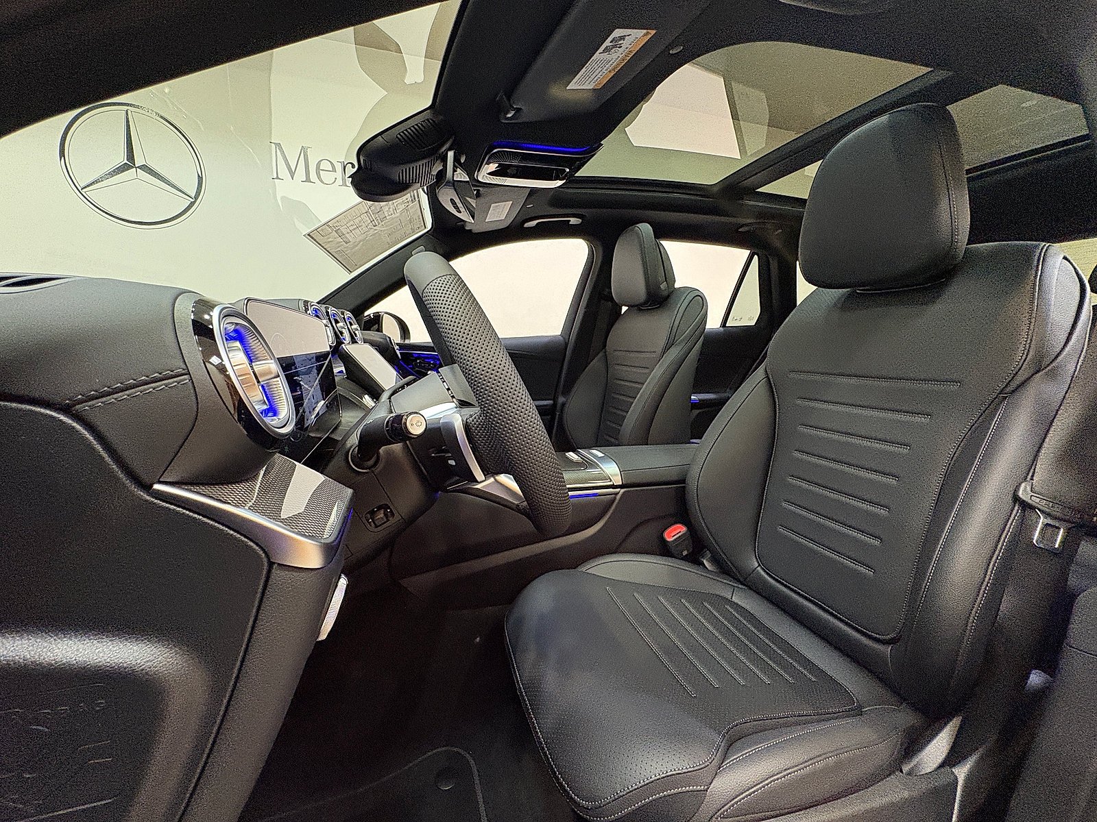New 2027 MANUFAKTUR exclusive graphite grey magno Mercedes-Benz GLC 300 image 30