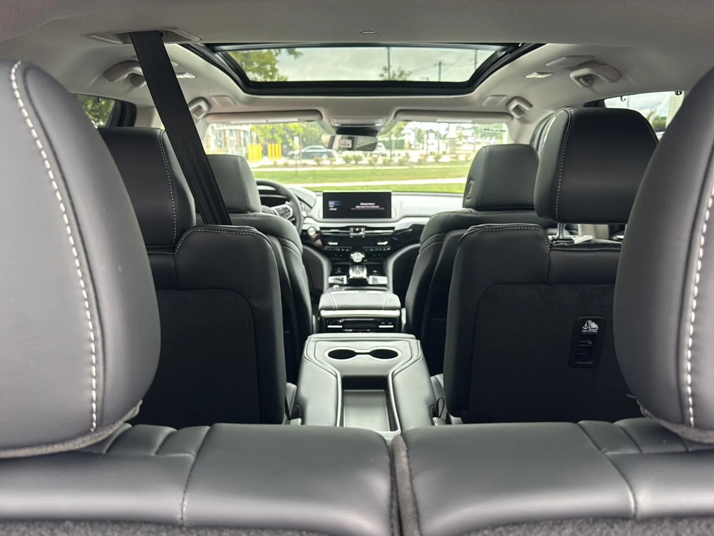 New 2026 Platinum White Pearl Acura w/Technology Package image 16