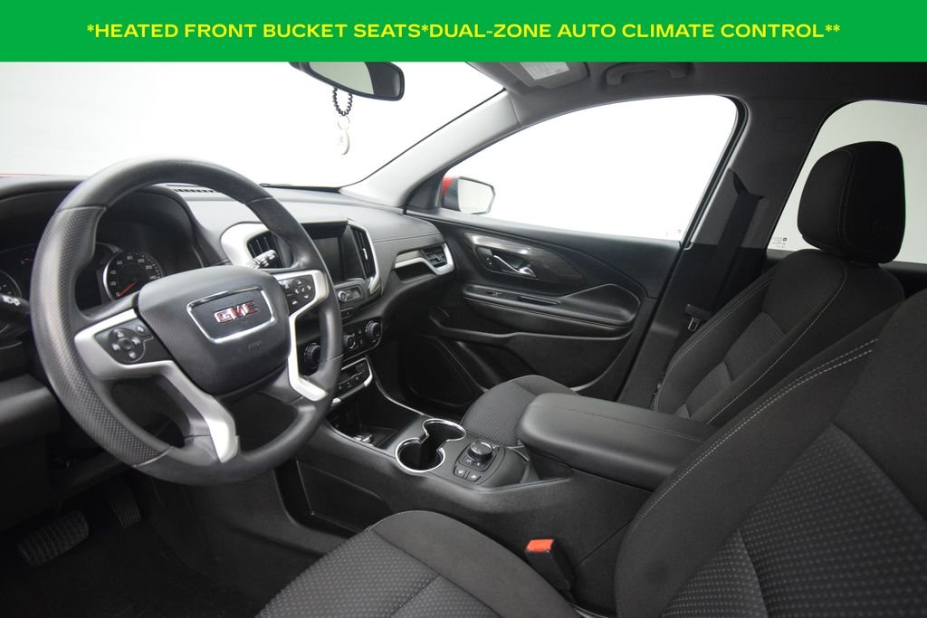 Used 2024 Volcanic Red Tintcoat GMC SLE image 11