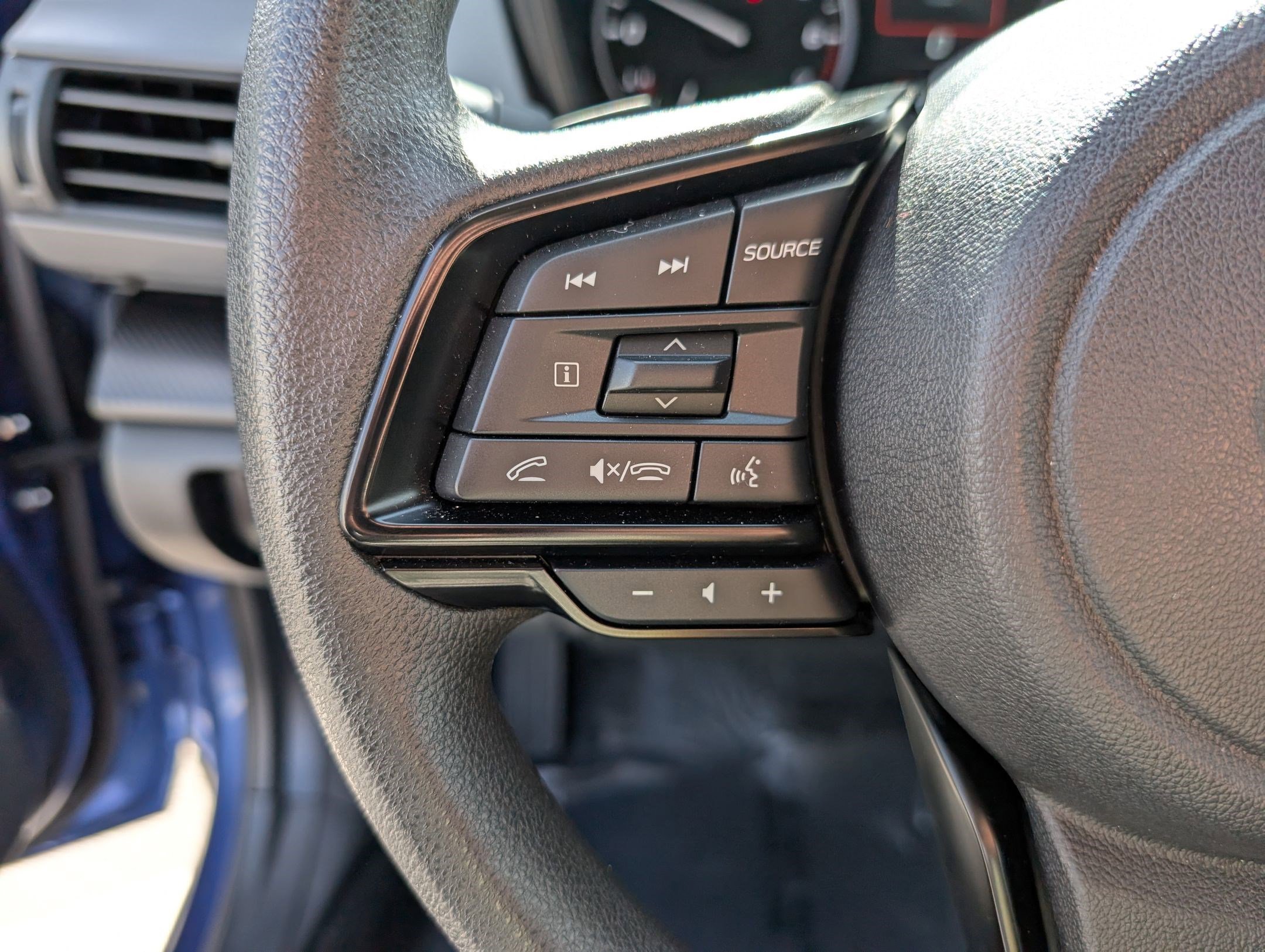 2025 Subaru Crosstrek Premium - Photo 18