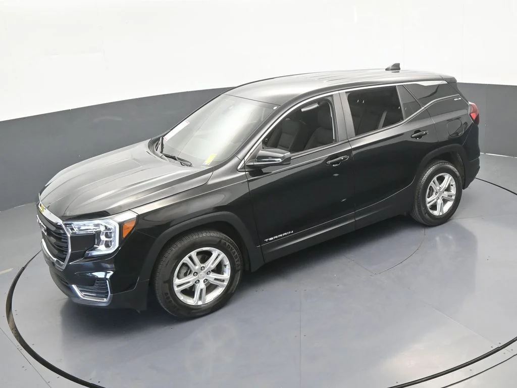 Used 2023 Ebony Twilight Metallic GMC SLE image 43
