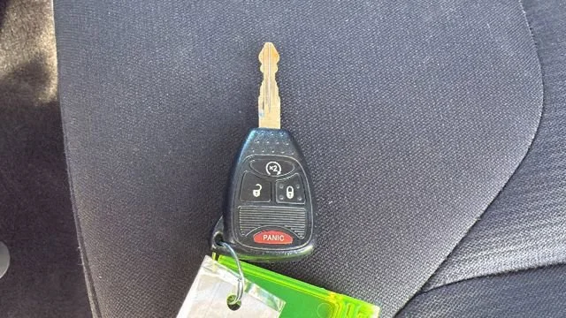 Used 2018 Gray Jeep Sahara 4x4 image 29