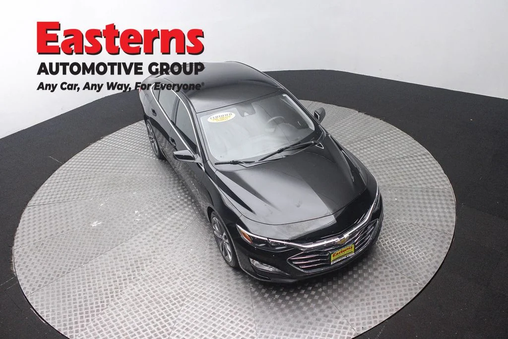 Used 2025 Black Chevrolet LT image 3