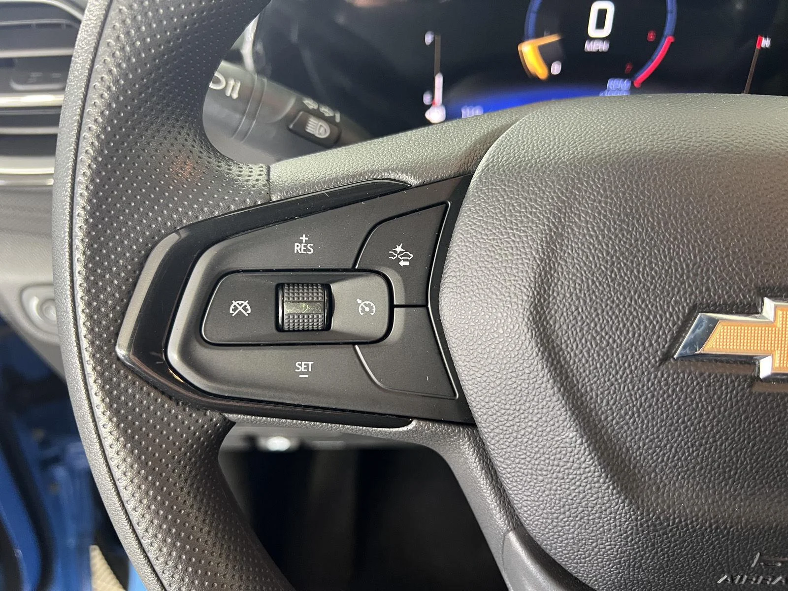 Used 2024 Fountain Blue Chevrolet LT image 15