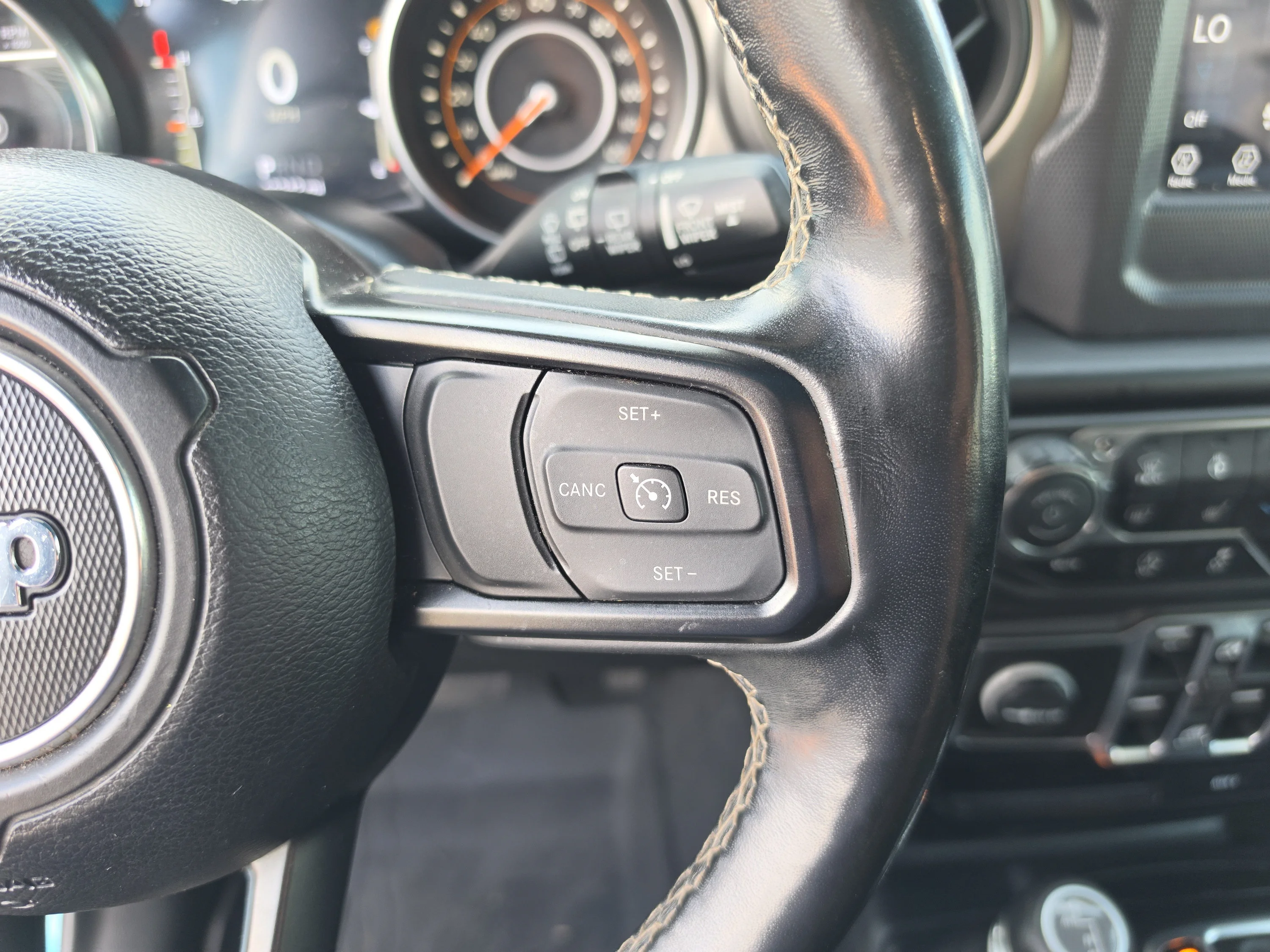 Used 2020 Bikini Pearlcoat Jeep Freedom image 34