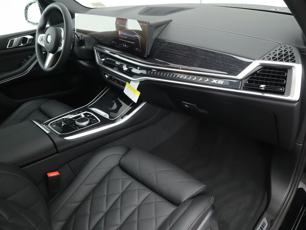 Used 2026 Black Sapphire Metallic BMW xDrive40i image 19