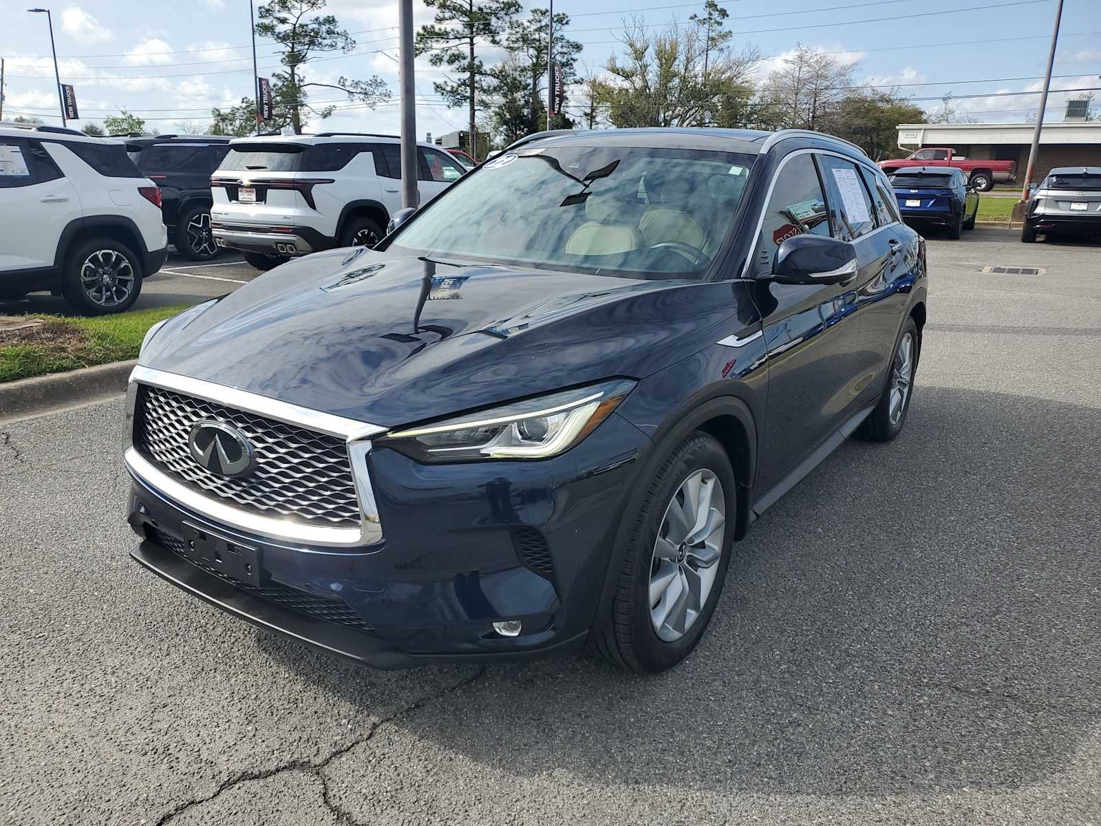 2022 INFINITI QX50 Essential