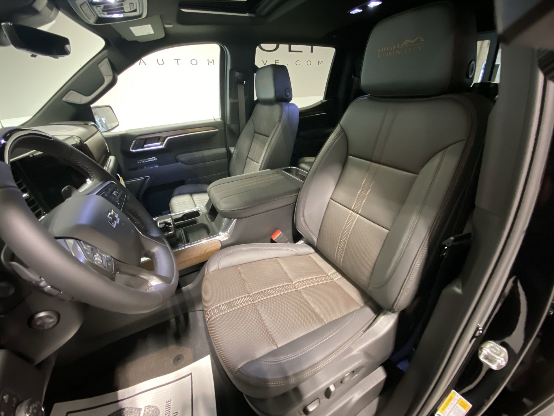 2026 Chevrolet Silverado 1500 High Country - Photo 19