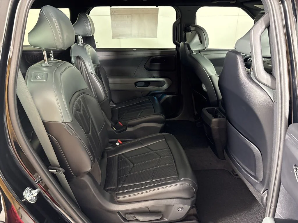 New 2027 Ebony Black Kia X-LINE SX image 22