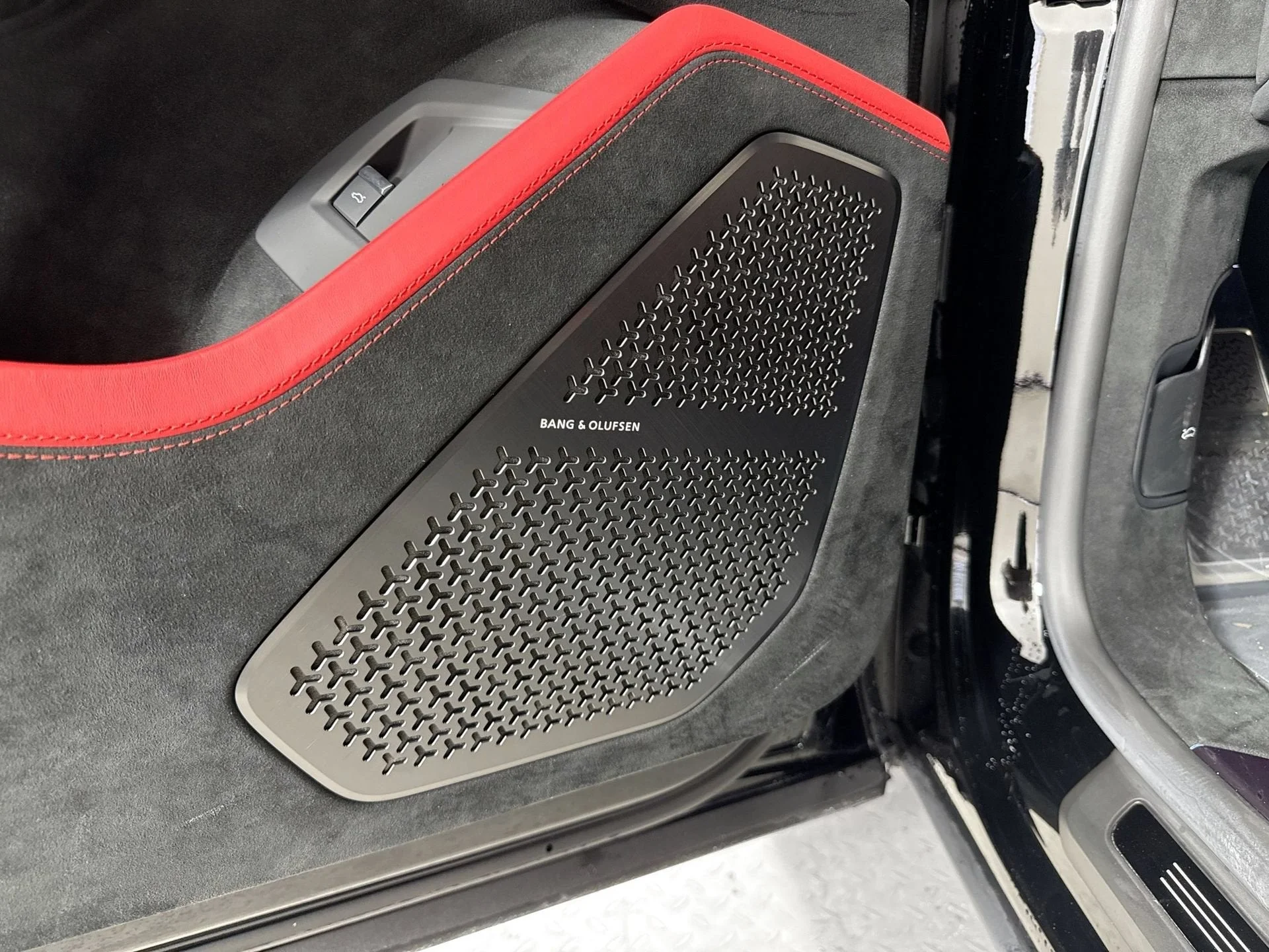 Used 2024 Nero Noctis Metallic Lamborghini Performante image 30