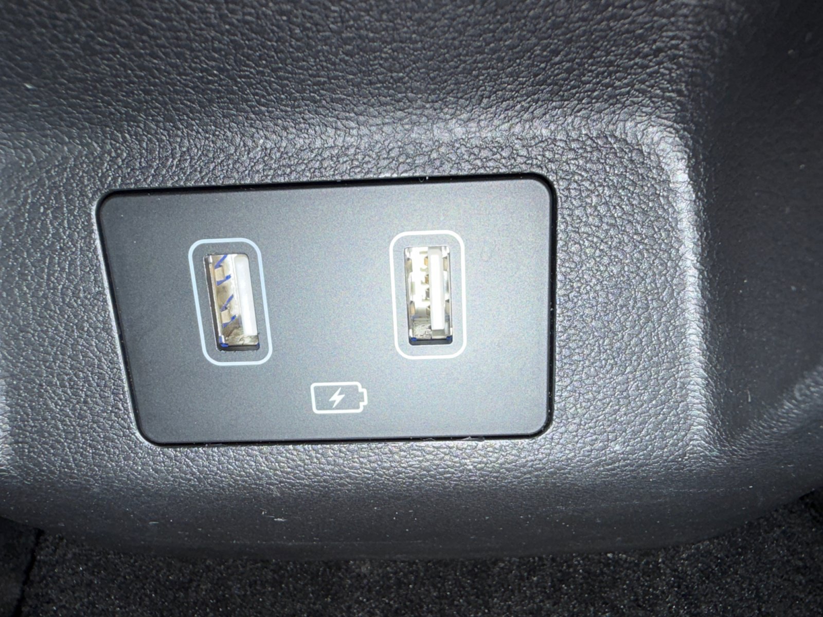 Used 2024 Hampton Gray Hyundai SEL image 34