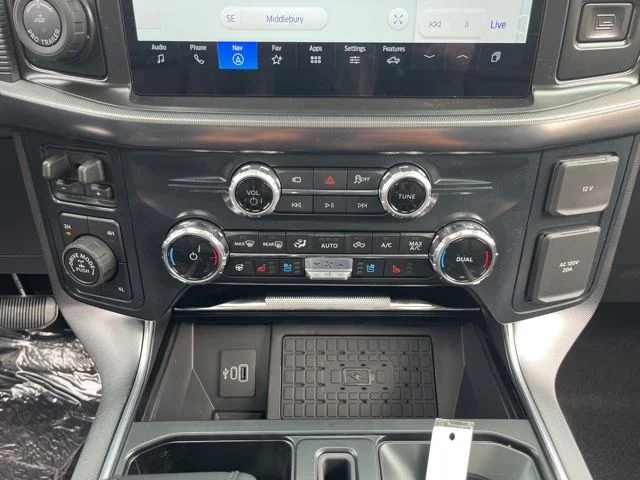 New 2026 Star White Metallic Tri-Coat Ford Platinum® image 64
