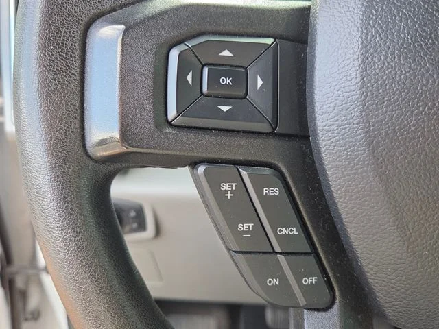 Used 2020  Ford XLT image 25