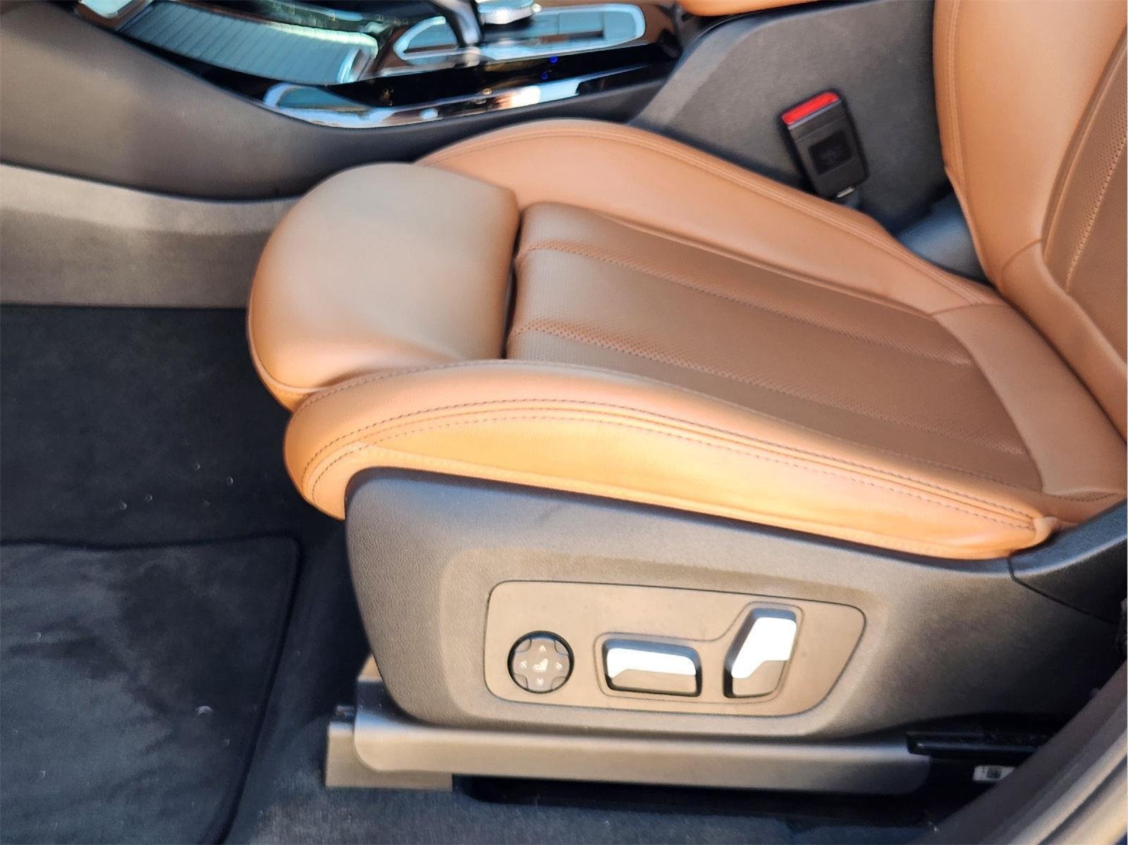 Used 2022 Phytonic Blue Metallic BMW sDrive30i image 23