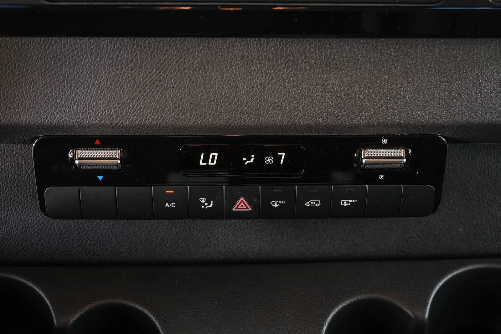 New 2026 Arctic+White Mercedes-Benz Crew 144 WB  RWD 2.0L 4-Cylinder image 56
