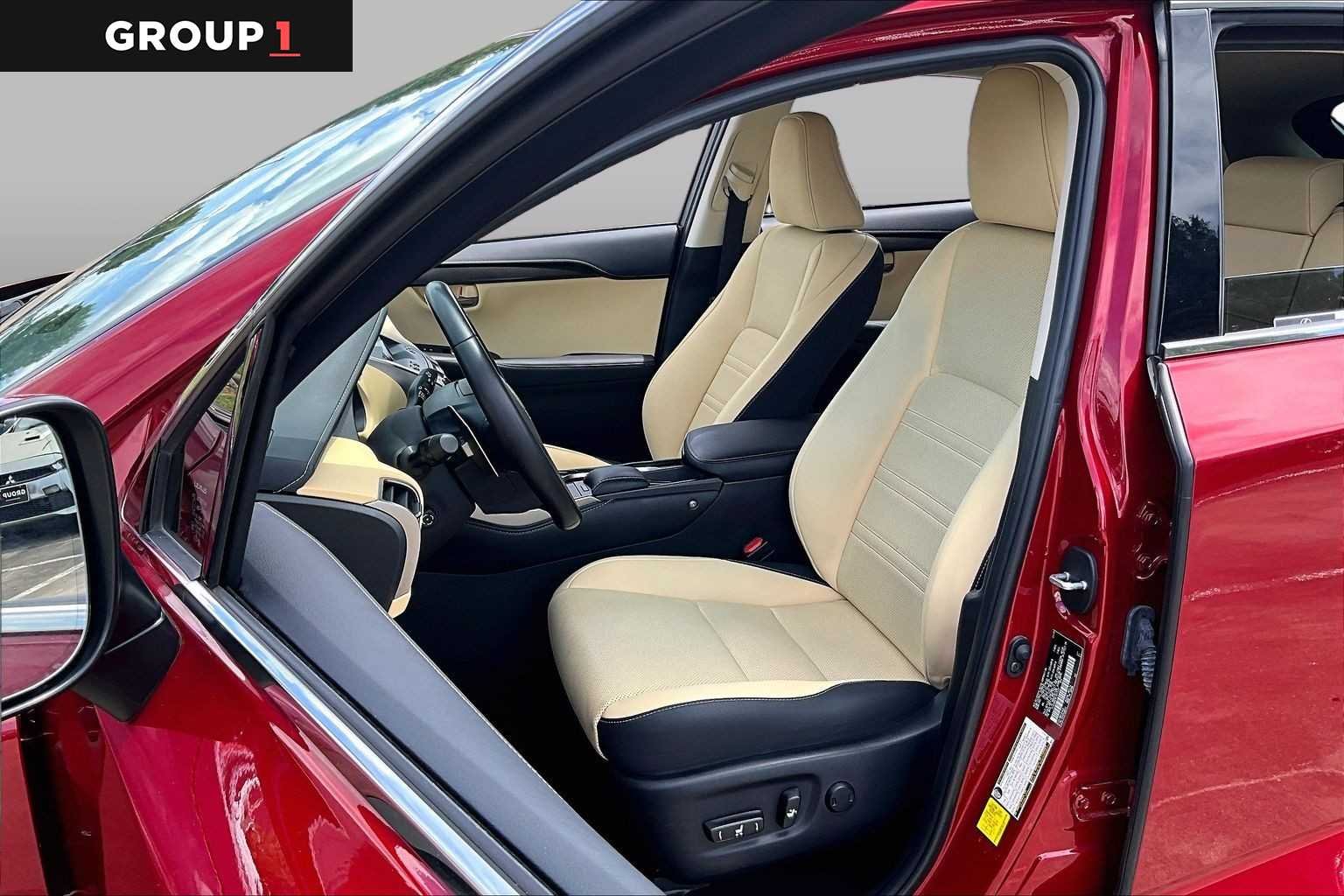 Certified Used 2020 Matador Red Mica Lexus  image 7