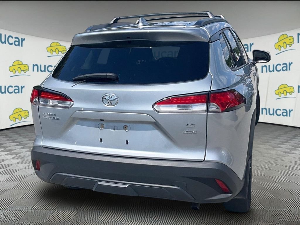 Used 2023 Silver Toyota LE image 3