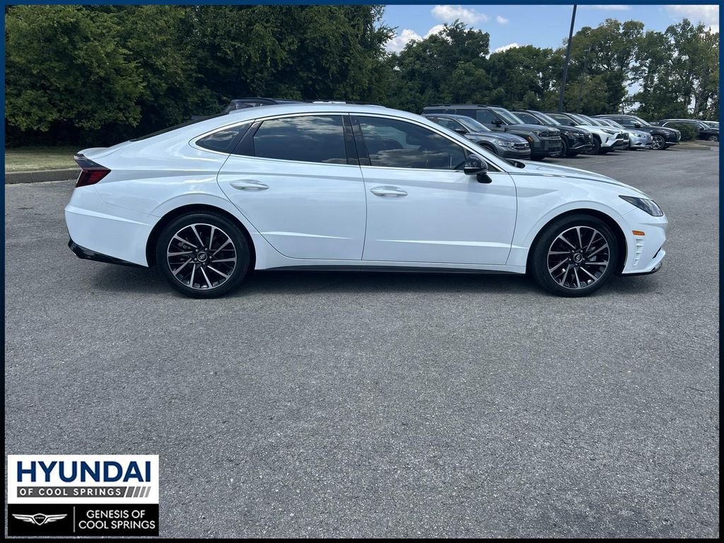 Used 2020 Gray Hyundai SEL Plus image 8