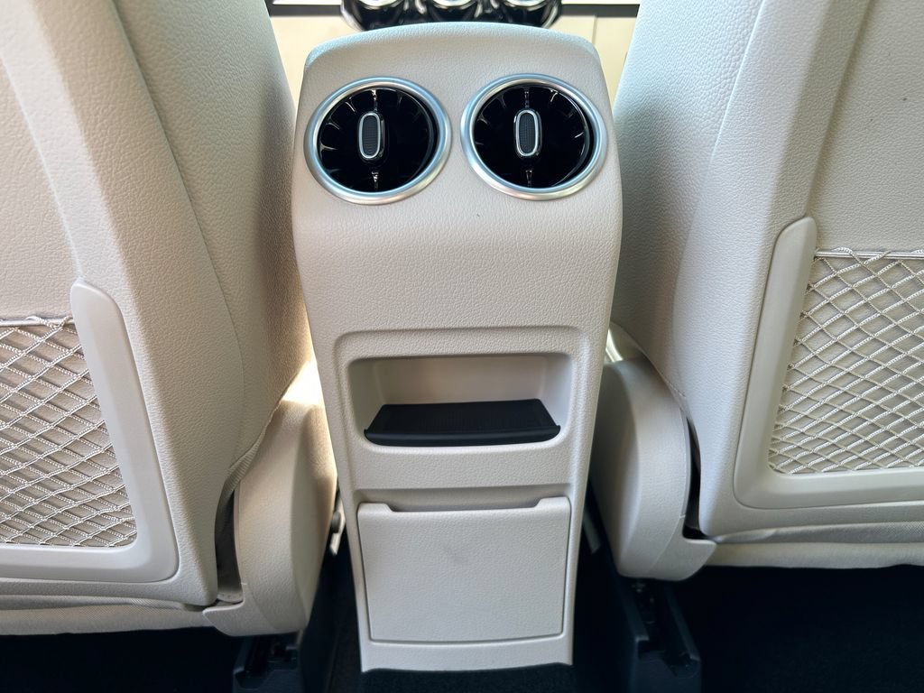 New 2026 Polar White Mercedes-Benz GLB 250 image 63