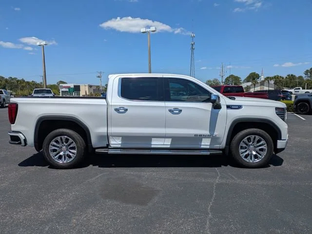 Used 2024 White Frost Tricoat GMC Denali image 3